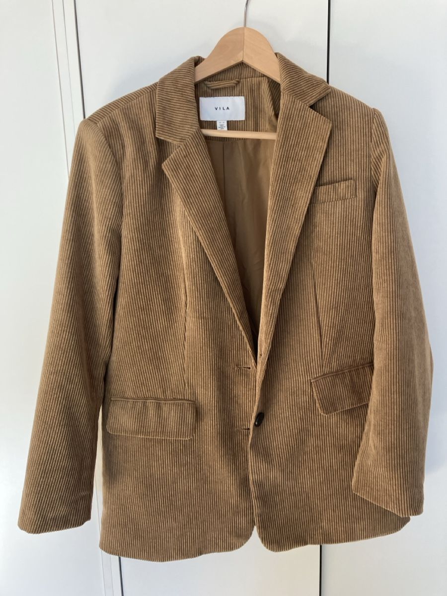 Lotti di vestiti: Rock und Blazer, Gr38 Cord – Usato da Weissbad venduto da Praxedis_P51 5