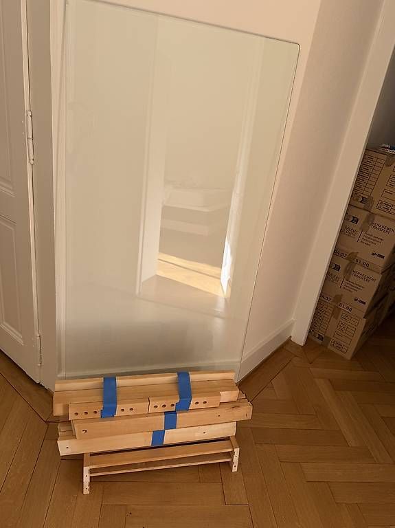Ikea Scrivanie: Bureau vitre + tréteaux – Usato da Genève venduto da mbu_6j29