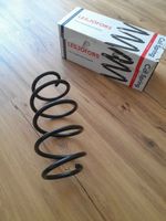 Skoda Octavia und  Audi A3 Feder Spiralfeder Fahrwerksfeder