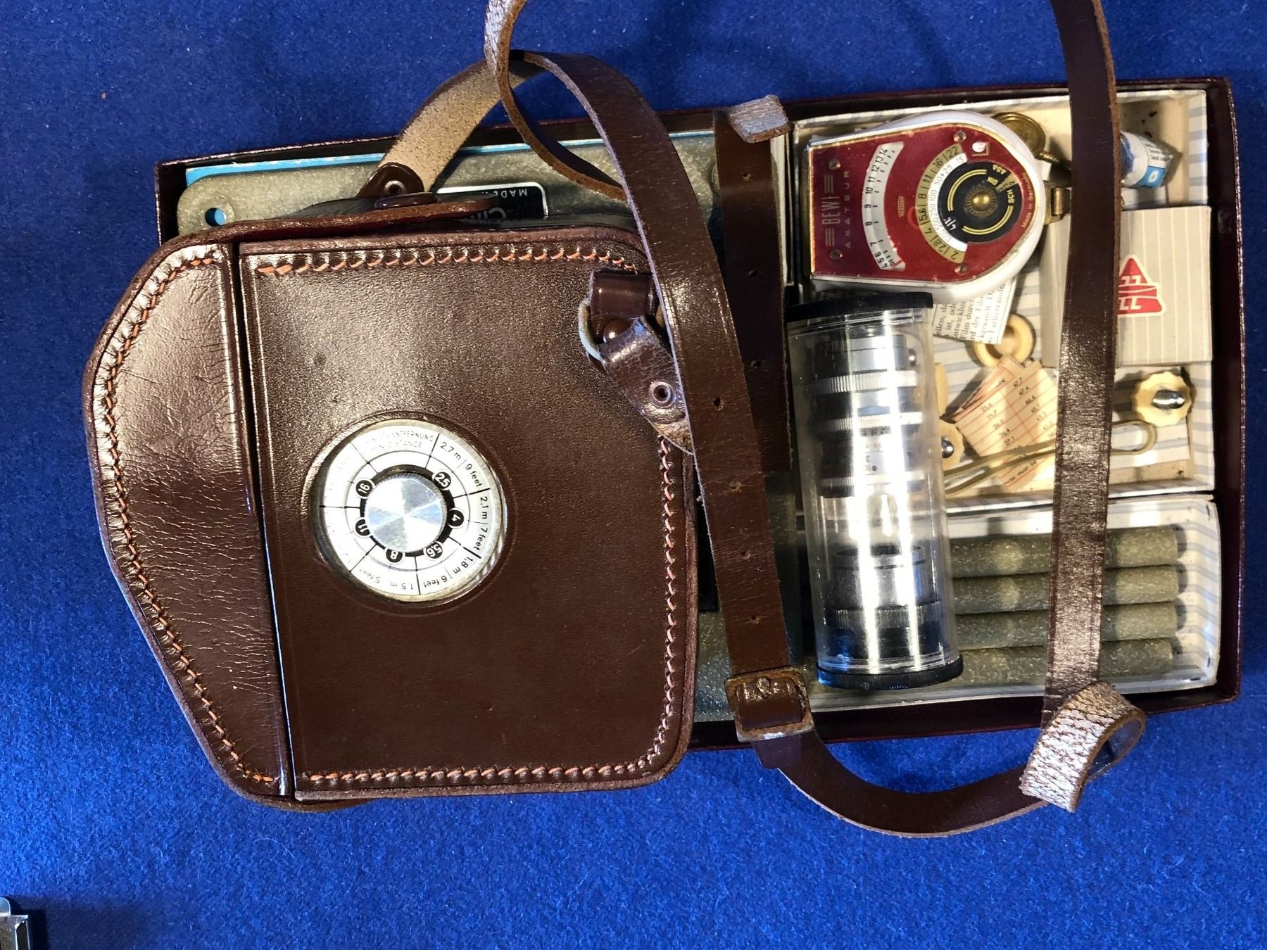 Videocamere: caméra Cima 8 et super 8 opérationel avec accessoires – Usato da Poliez-Le-Grand venduto da Japi0