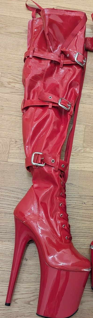 Scarpe da donna: Poledance Schuhe Pleaser Grösse 7 gebraucht – Usato da Uster venduto da michelitifrey