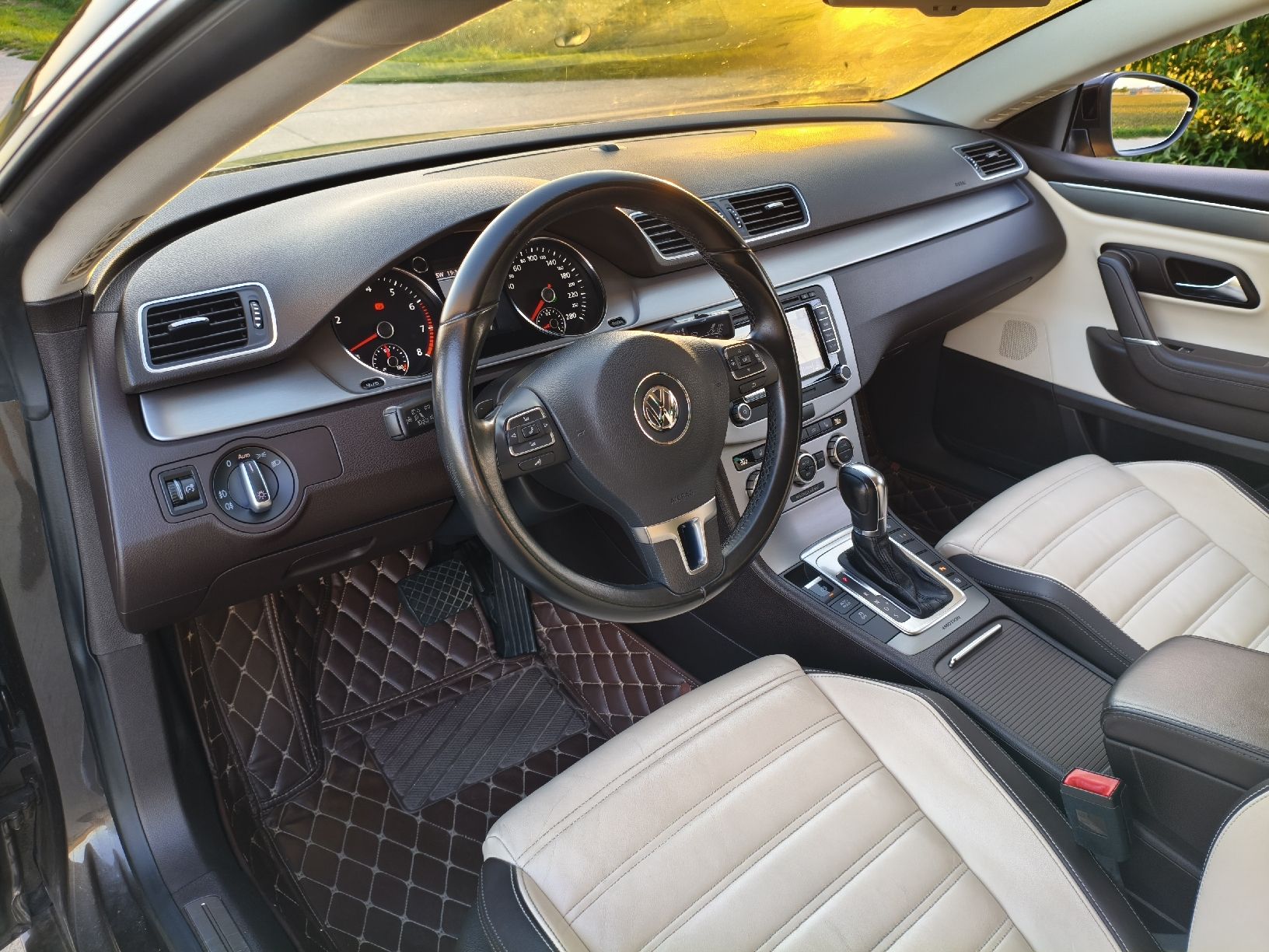 VW Automobili: VW Passat CC 3.6 V6 4Motion DSG – Usato da Dompierre FR venduto da F.Blanco 8