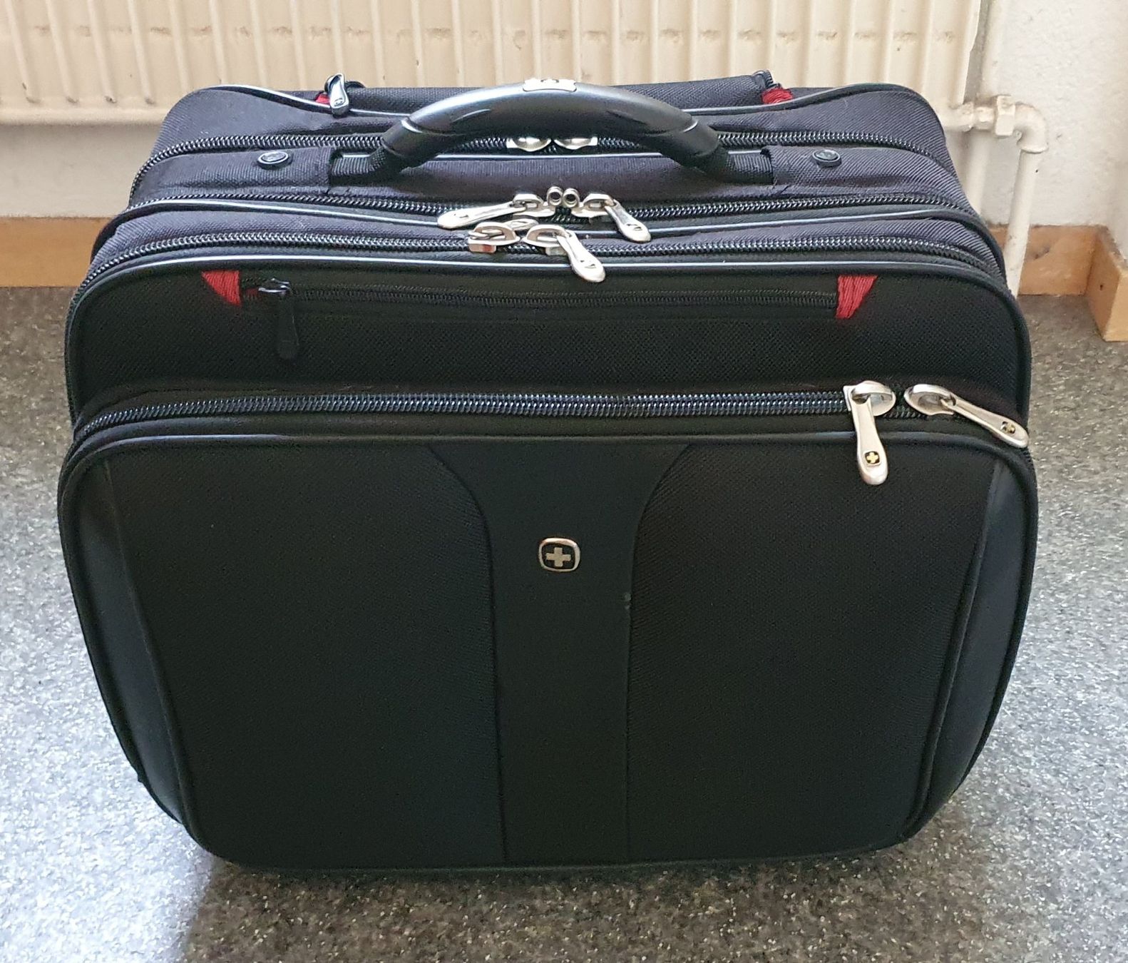 Valigie & Borse: Wenger Patriot 17" Laptoptrolley – Usato da Biel/Bienne venduto da IT_KinG