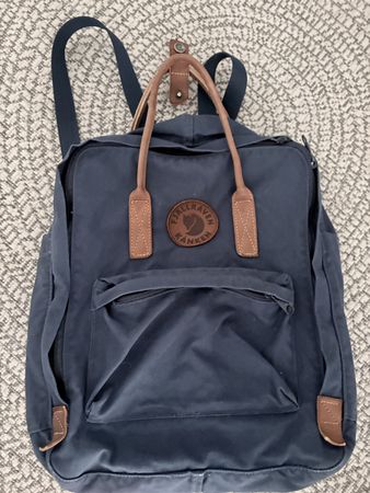 Rucksack Fjällräven Kanken dunkelblau gebrauchter Zustand