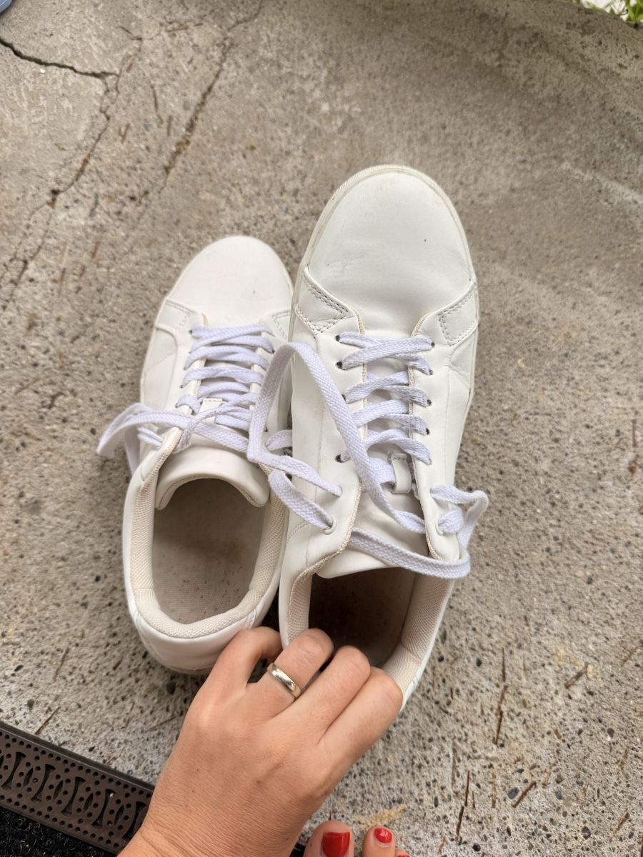 Scarpe da uomo: Leder Schuhe Grösse 42 Gute Zustand  – Usato da Dotzigen venduto da White_Warrior 1