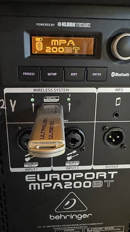 Platines de mixage: Behringer 200 TB  – D'occasion à Luterbach par paulchen06