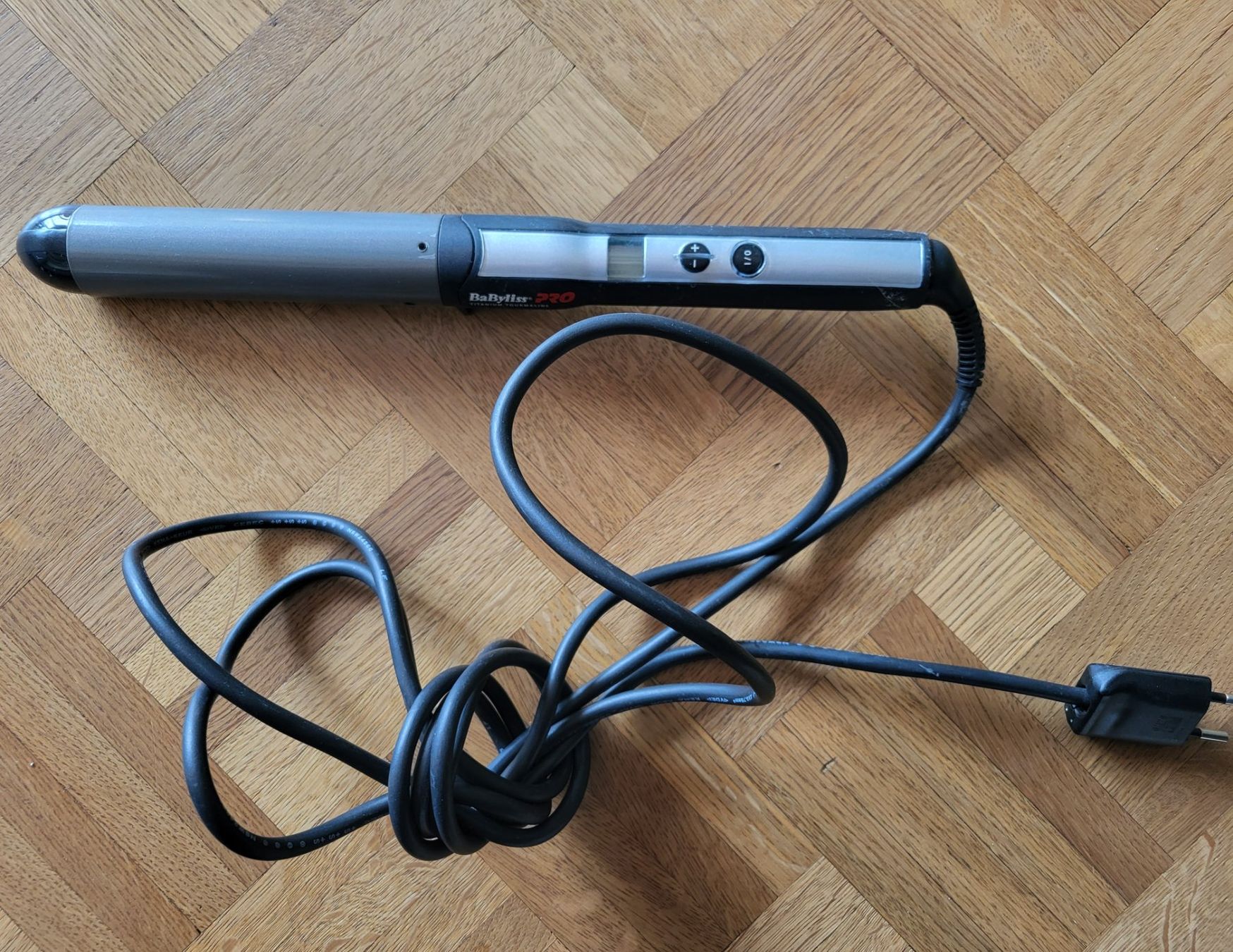BaByliss Piastre & Arricciacapelli: BaByliss Pro Lockenstab, Titanium Tourmaline – Usato da Malters venduto da Veriberii
