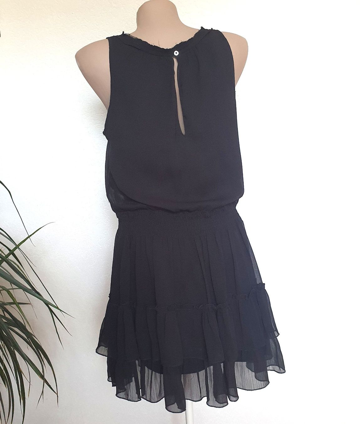Zara Vestiti: Élégante Robe à volants noir -Taille M – Usato da boudry venduto da Let_20 2