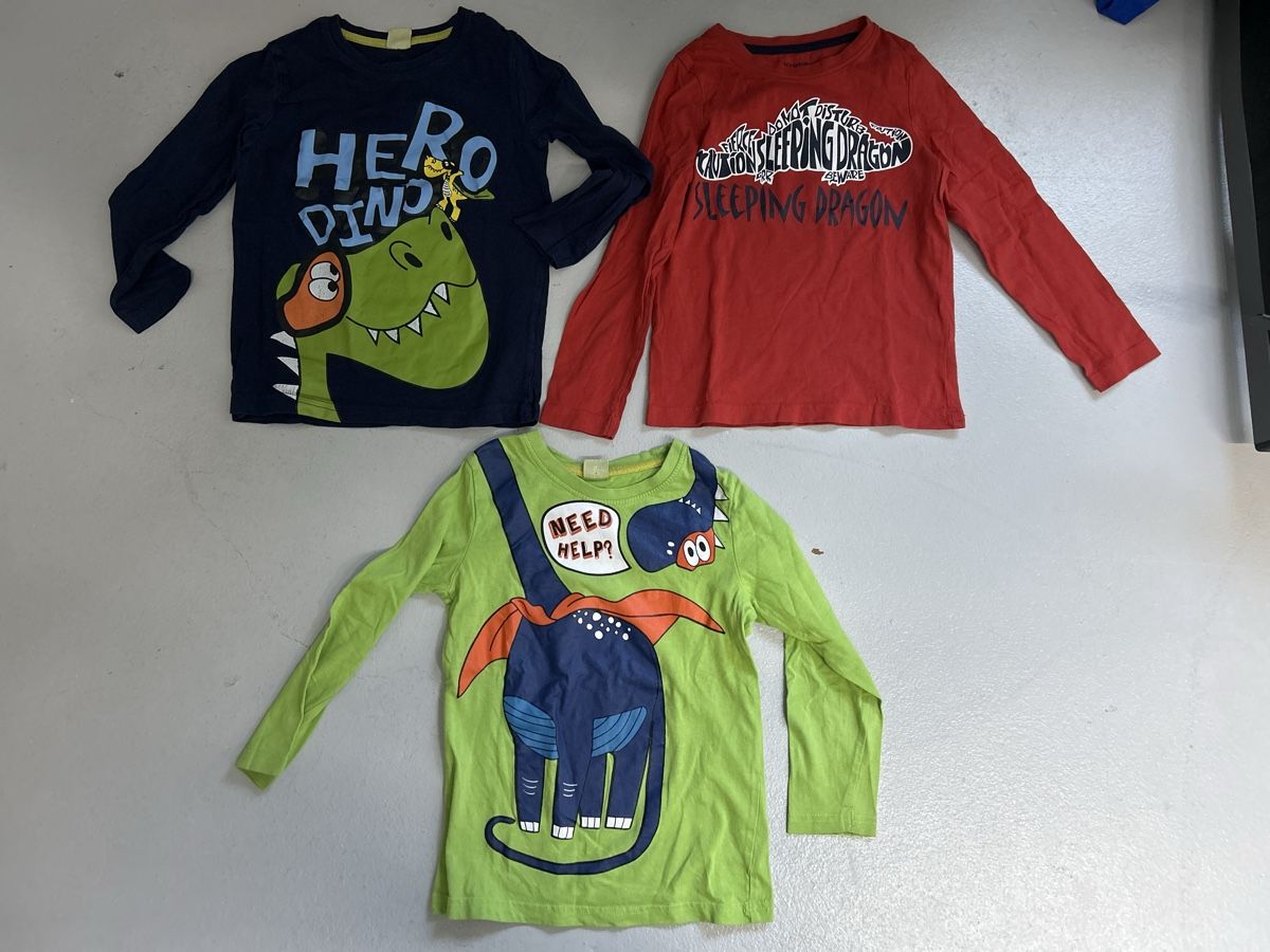 Maglioni & Felpe: Sweatshirt Gr 116 – Usato da Lostorf venduto da Venice16