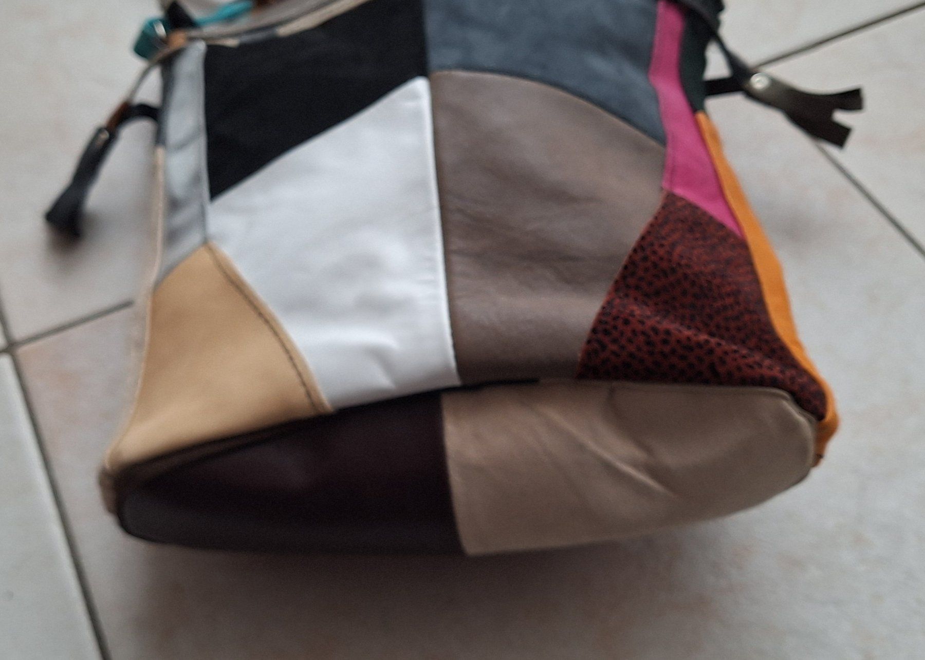 Taschen für Damen: Sac en cuir patchwork – Gebraucht aus St-Triphon von Jldr0 2