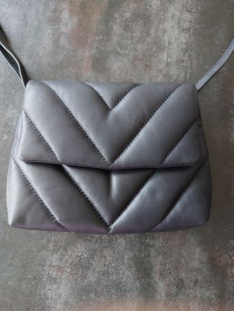 Schwarze Umhängetasche im YSL-Stil - Top Zustand!