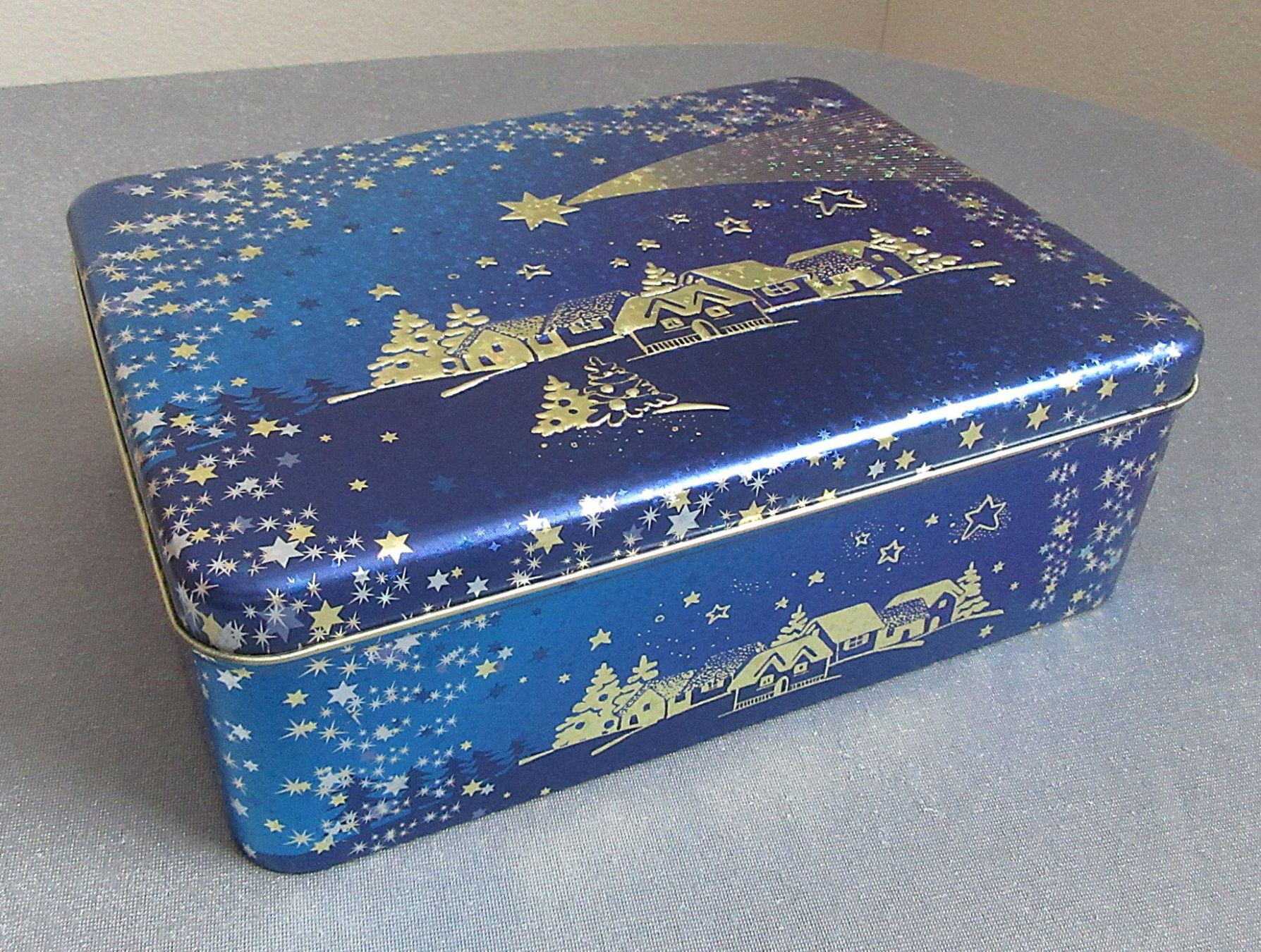 Sonstige Dekorationen & Accessoires: Blechdose mit Weihnachtsmotiv - Guetzlidose – Gebraucht aus Auenstein von Padabimbim 2
