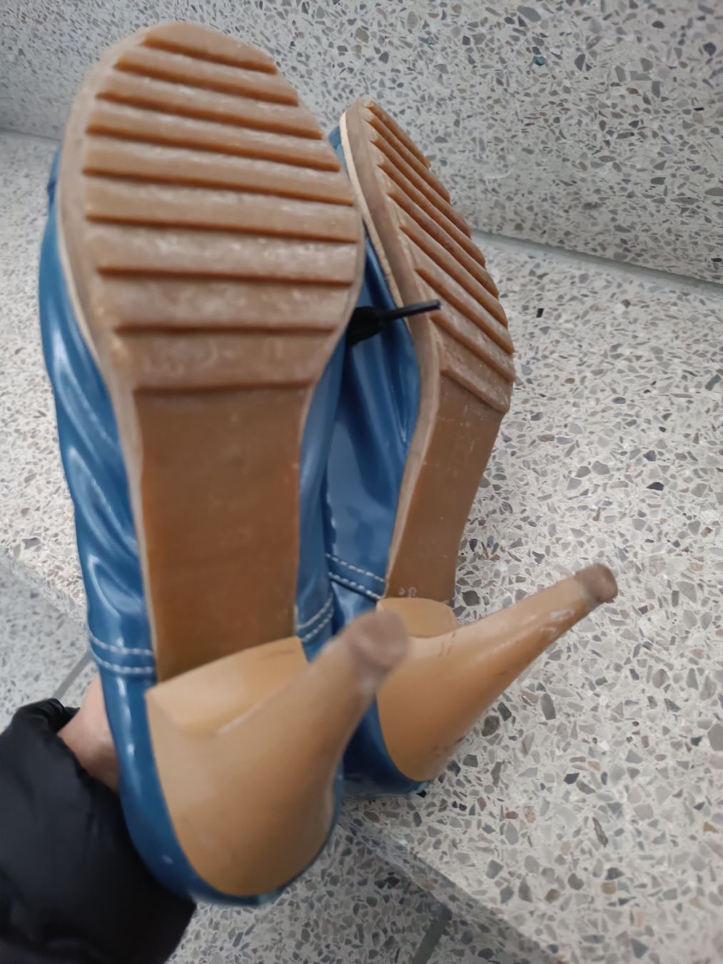 Scarpe da donna: Elegante Lackschuhe in Blau, Grösse 37 – Usato da Dübendorf venduto da phoebe013 2