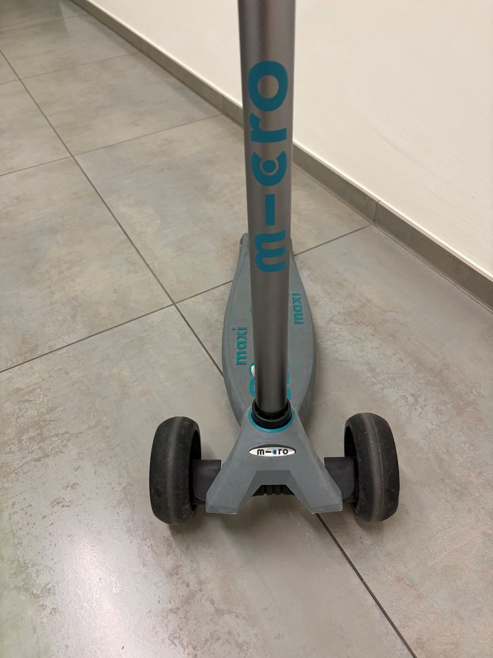 Micro Kickboard: Maxi Micro Deluxe Pro – Usato da Hergiswil NW venduto da Tiquinho555 5
