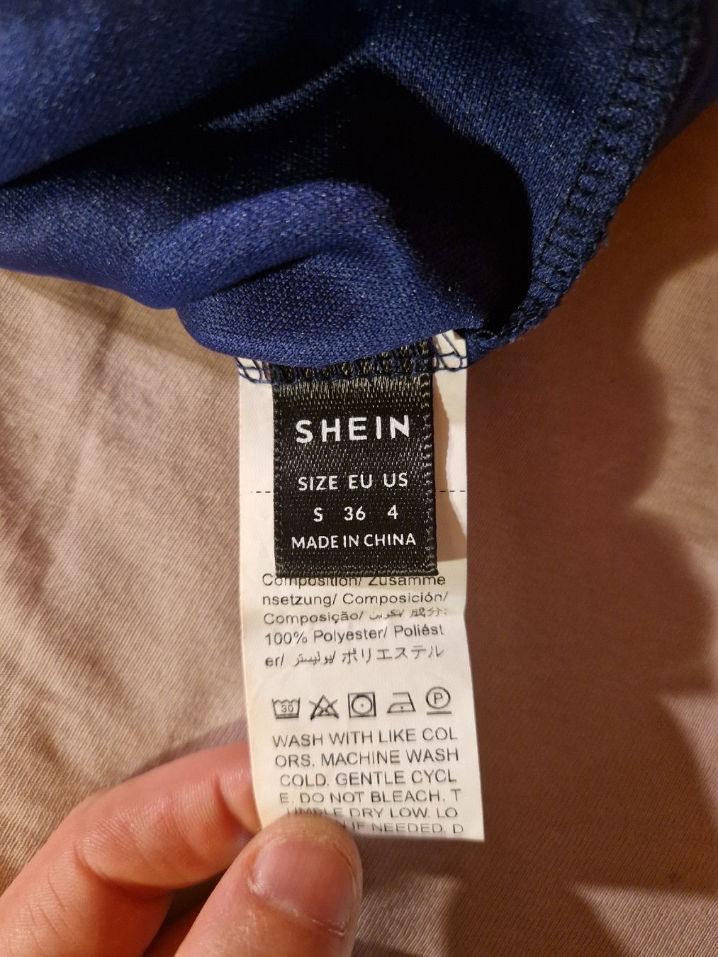 Shein Robes: Damen Kleid dunkelblau Grösse S – D'occasion à Luthern par Ricolinchen 2