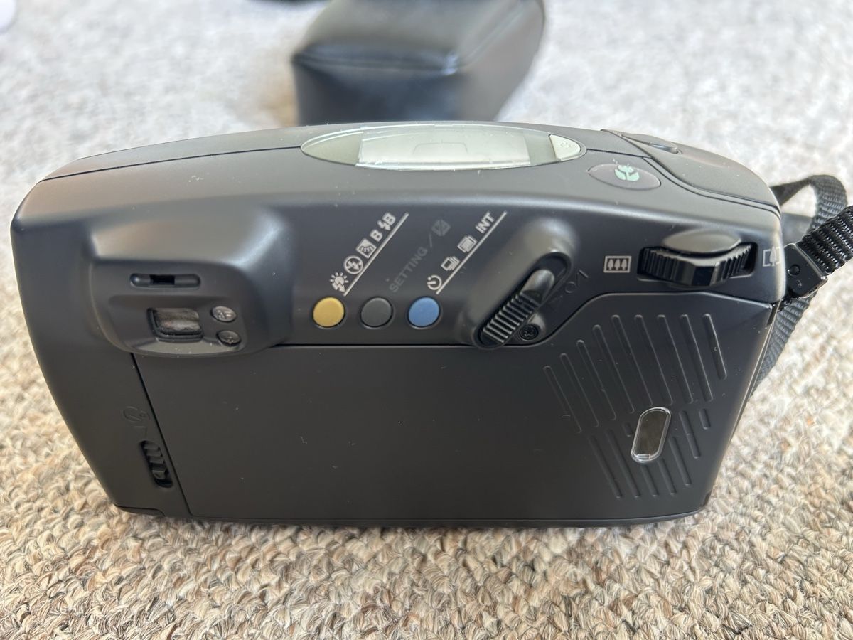 Pentax Fotocamera: Kompakte Pentax Zoom 105R – Usato da Gondiswil venduto da shaenu 6
