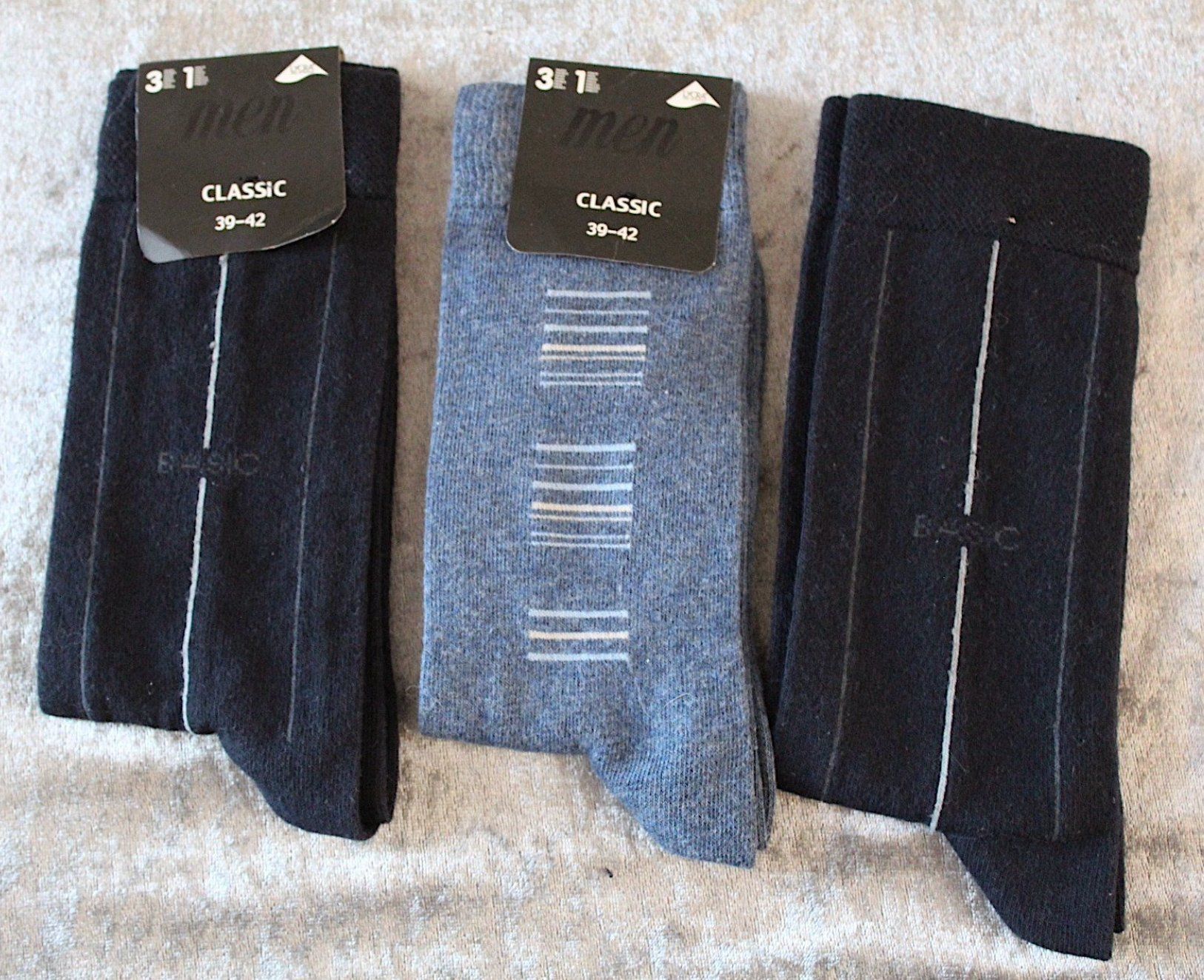 Calze: 3 Neue Herrensocken Gr. 39-42 – Usato da Locarno venduto da madame-tus-sauds 2