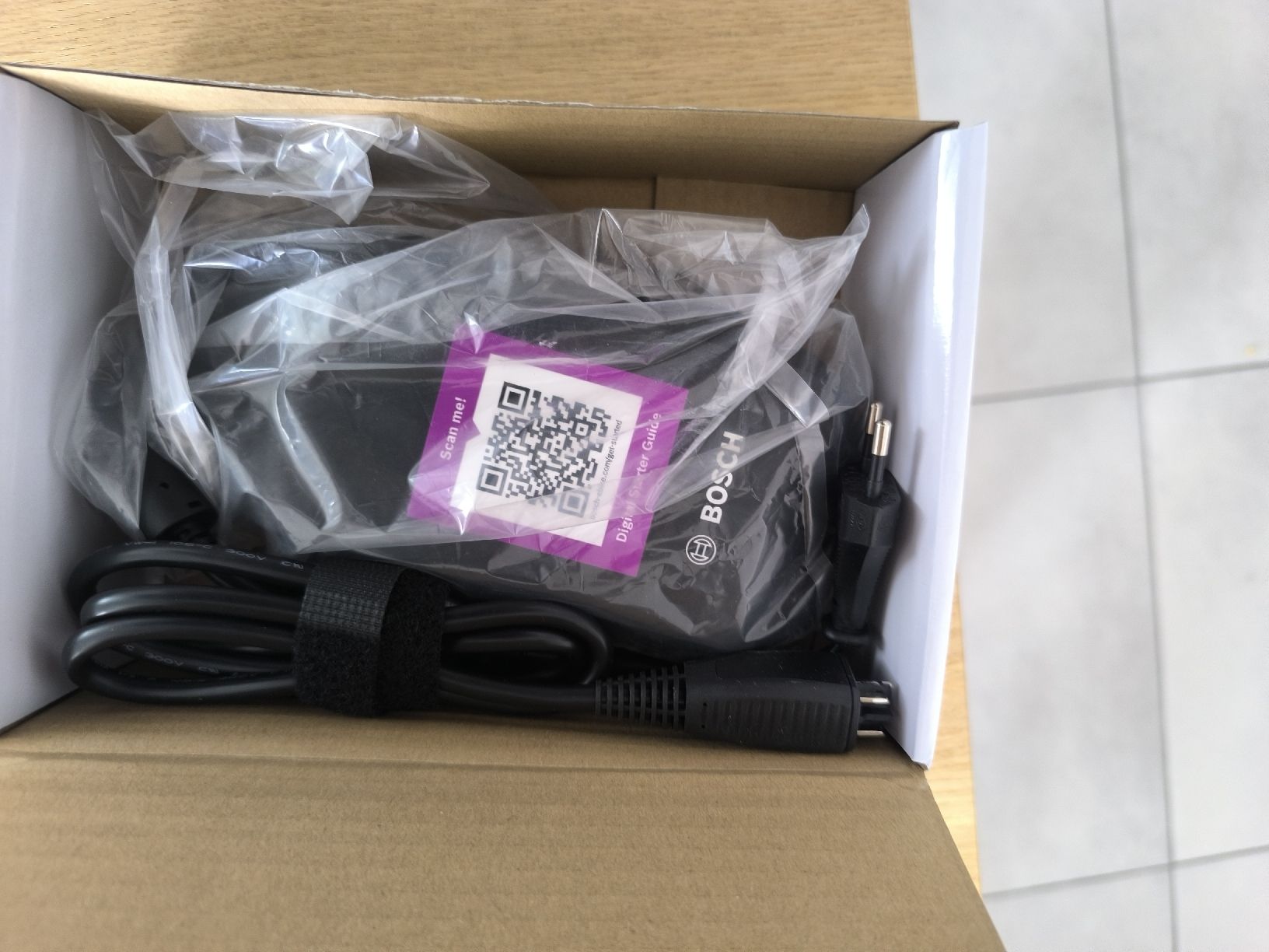 Bosch Caricabatterie: Ebike charger Bosch 4A – Nuovo e nell'imballaggio originale da Bellinzona venduto da den_mr8y 1
