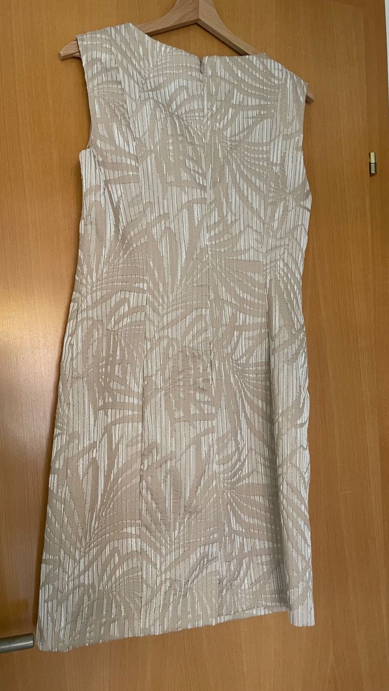 Vestiti: Etui Kleid von Apart Gr. 38 – Usato da Uznach venduto da Darefa 1
