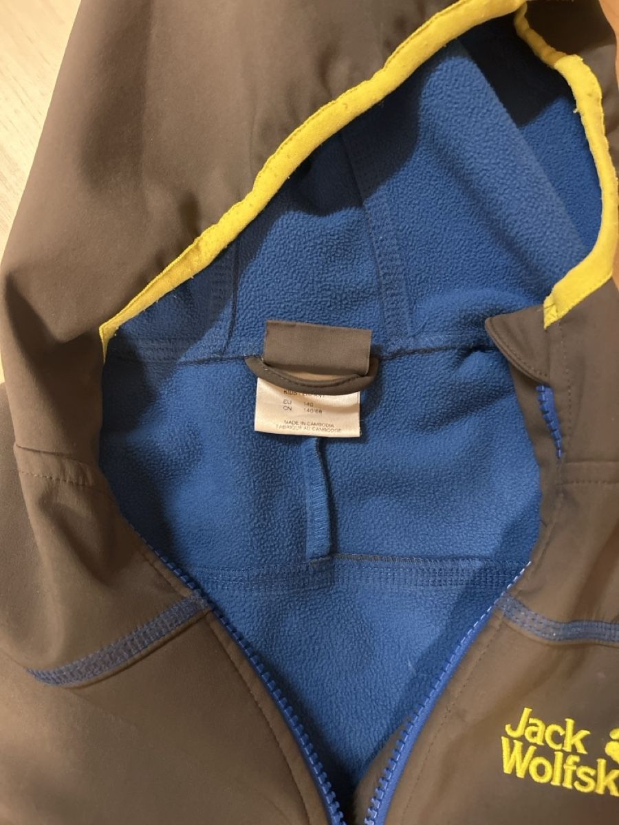 Jack Wolfskin Giacche & Cappotti: Kinder Softshell Jacke Jack Wolfskin Grösse 152 gebraucht – Usato da Ebikon venduto da Stoeckhe 1