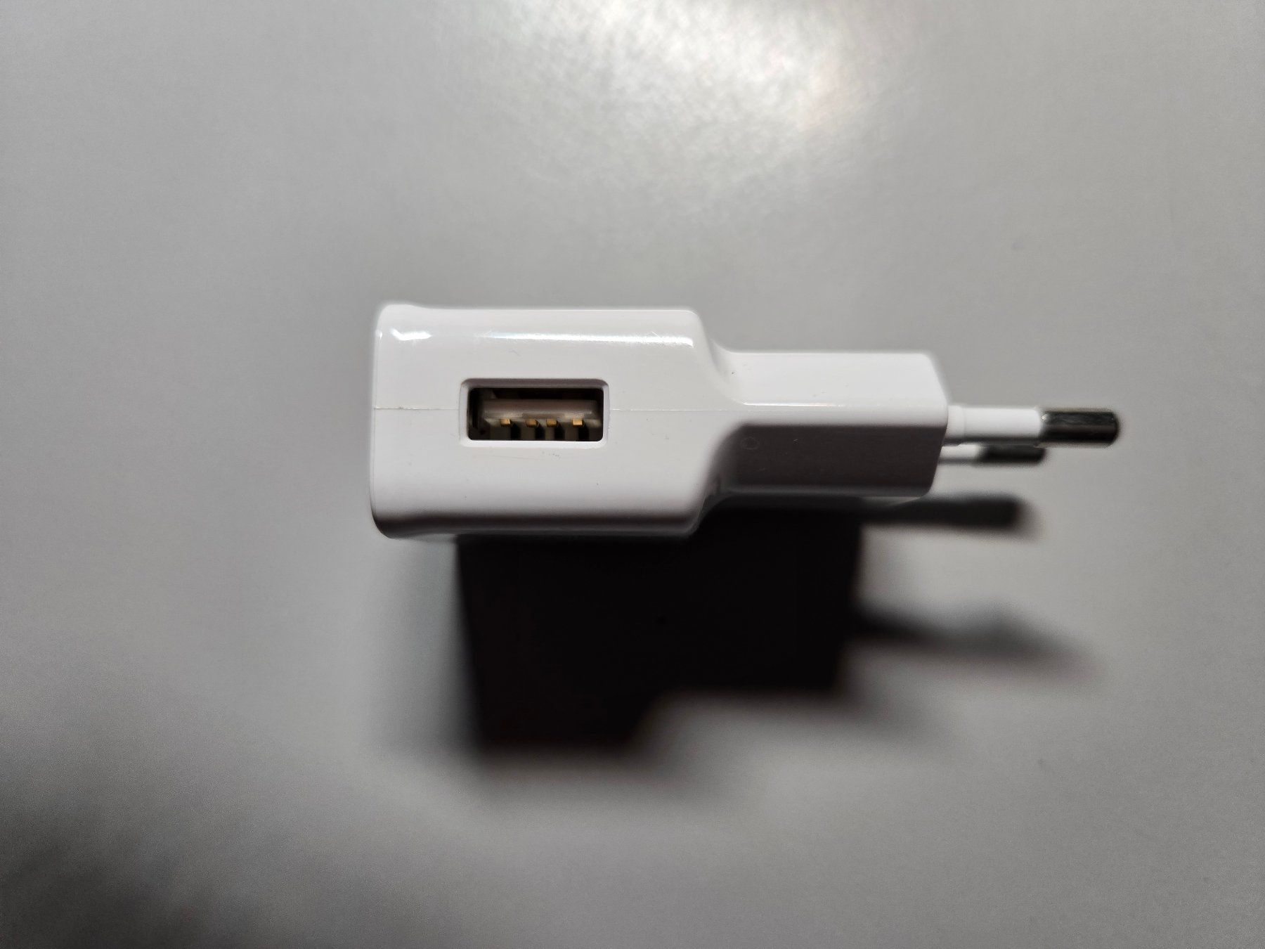 Samsung Spine: Samsung USB Stecker – Nuovo (secondo la descrizione) da Altstätten SG venduto da Tschuppben 1