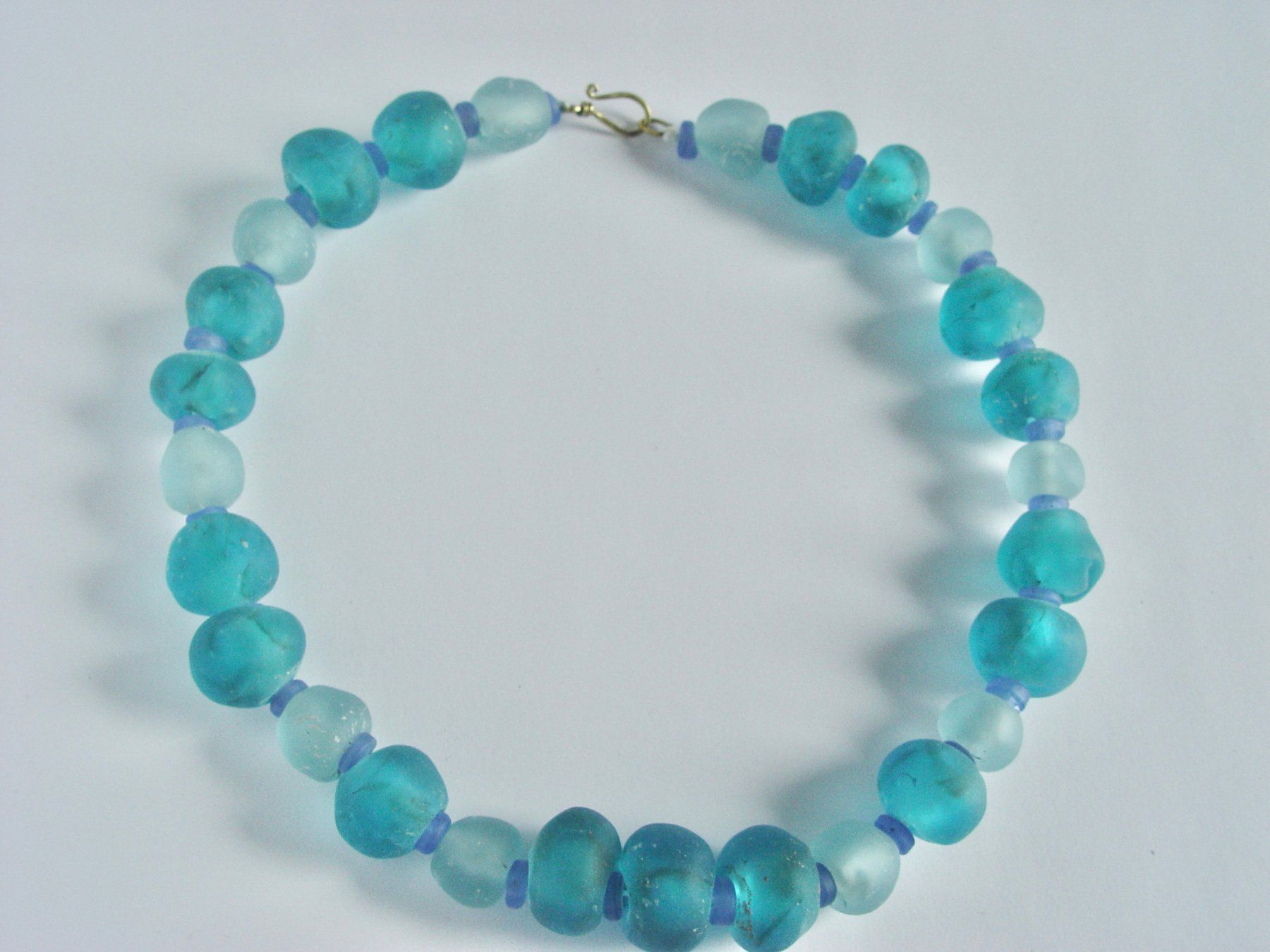 Catenine: Kette aus afrikanischem Recycling Glas – Usato da Henggart venduto da gernli 1