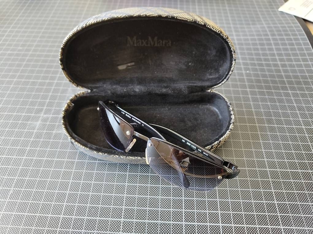 Max Mara Occhiali & Lenti: Occhiali da sole vintage MaxMara Y2K – Usato da Biasca venduto da val_camo93