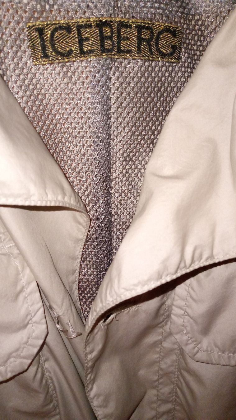 Iceberg Giacche: Veste Iceberg beige, style cargo, taille M – Usato da Meyrin venduto da pamanic 1
