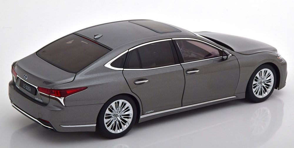 Autoart Modellini d'auto: LEXUS LS500 GRAUMETALLIC  2018 1:18 AUTOART – Nuovo e nell'imballaggio originale da Suhr venduto da Moebelsiralfred 1