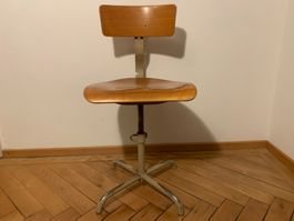 Atelierstuhl/ Werkstattstuhl BIGLA; höhenverstellbar
