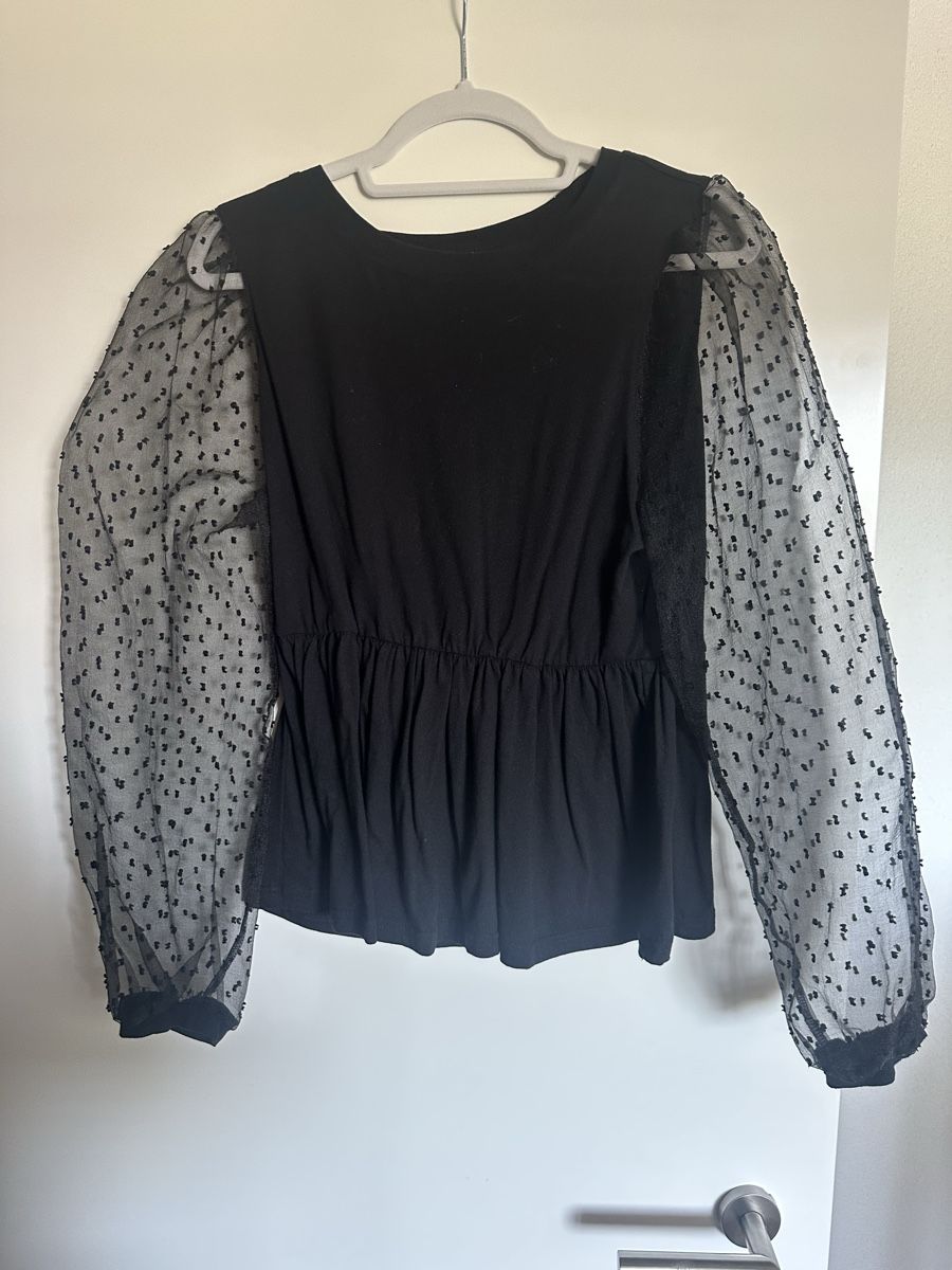 Blusen: Damen Bluse Schwarz Tupfen-Muster Grösse M – Gebraucht aus Reinach BL von Alles_muss_weg00