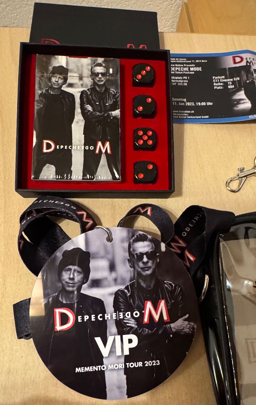 Borse: VIP Package Depeche Mode  Memento Mori Tour – Nuovo (secondo la descrizione) da Stetten AG venduto da Rvipersnake 1