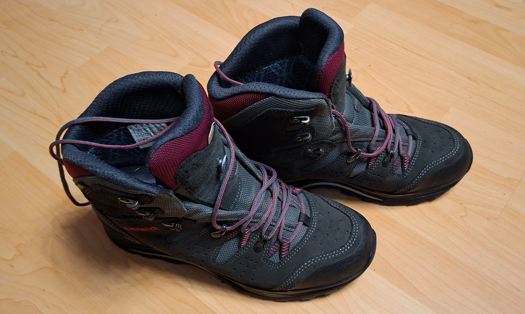 Lowa Scarpe da donna: Wanderschuhe Lowa – Nuovo (secondo la descrizione) da Uetendorf venduto da Loso8