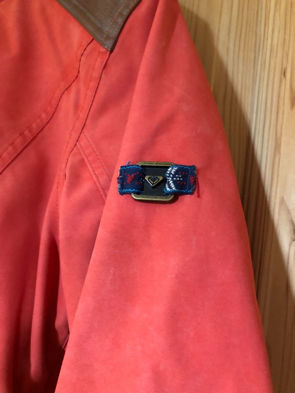 Roxy Giacche: Snowboardjacke Roxy Damen Gr. S - neuwertig – Usato da Luzern venduto da mhbob 4