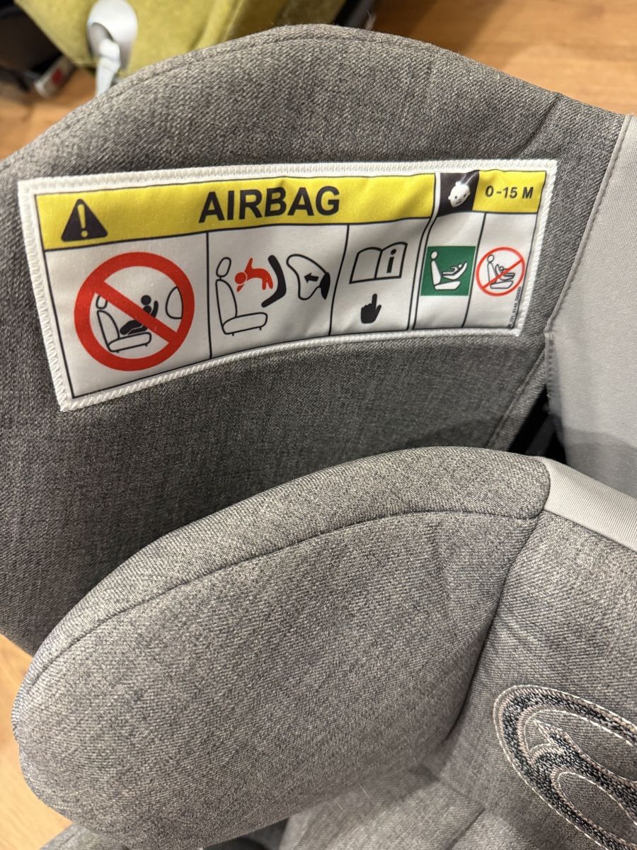 Cybex Seggiolini per auto: Cybex Sirona Z i-Size plus Kindersitz Grau – Usato da Luzern venduto da ni_co_le_ 1