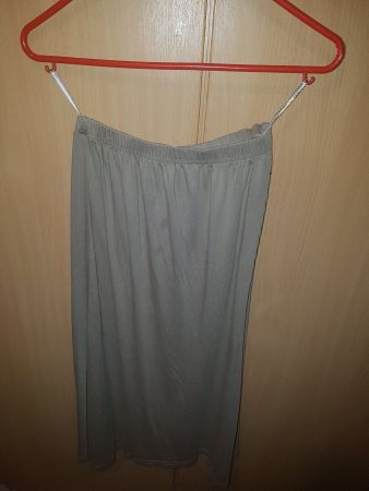 Oliv farbener Jerseyjupe gr 38 L3