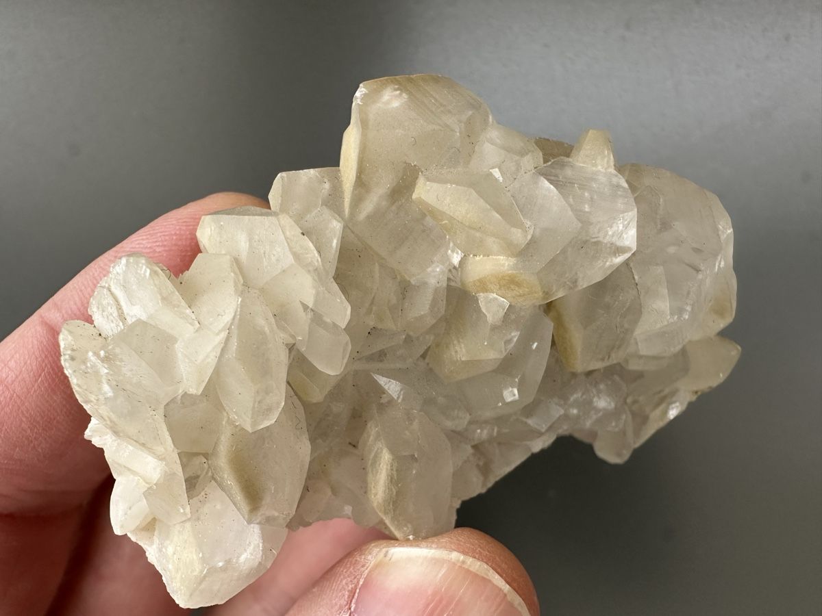 Minerali & Pietre curative: Calcit Enggenhütten – Usato da Oberuzwil venduto da Crystall0 4
