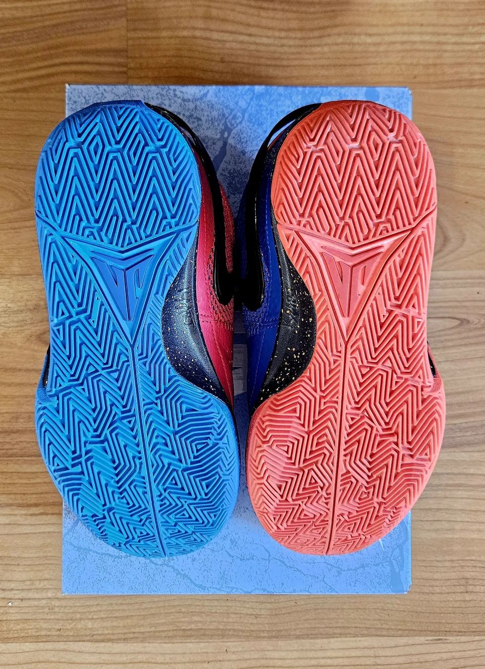 Nike Scarpe da uomo: Nike JA 1 EP - Size 40.5 – Nuovo (secondo la descrizione) da Ecoteaux venduto da floom 3