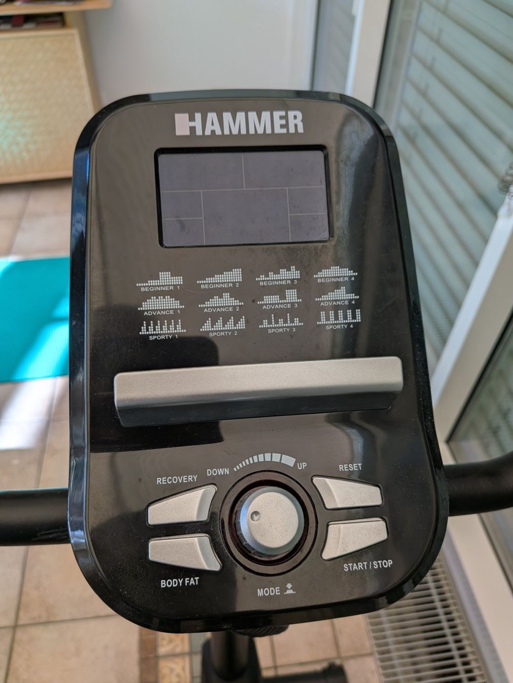 Vélos d'appartement: Heimtrainer Hammer Cardio XT5 BT gebraucht – D'occasion à Turbenthal par ulv_8wxr 2