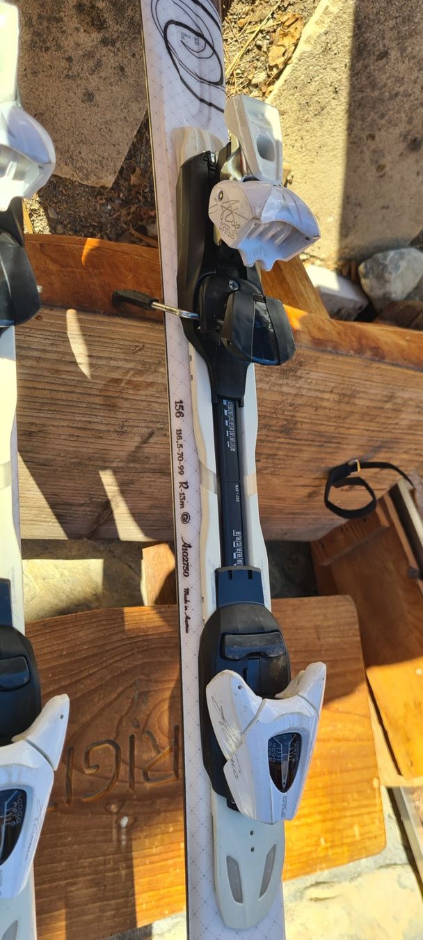 Atomic Sci: Atomic-Skier fast wie neu 156cm – Usato da Wigoltingen venduto da dom_wbc6 2