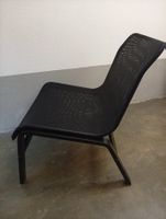 Toller schwarzer Lounge Sessel in Holz und Meshgewebe