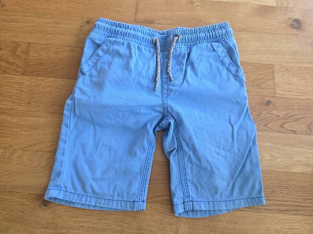 Pantaloni: Kurze Hose Gr.110 – Usato da Mönchaltorf venduto da snowwater