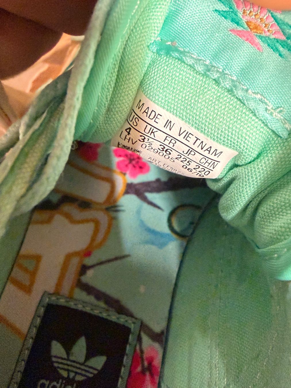 Adidas Schuhe für Mädchen: Adidas Arizona Sneaker 36 – Gebraucht aus Basel von Witmedia 5