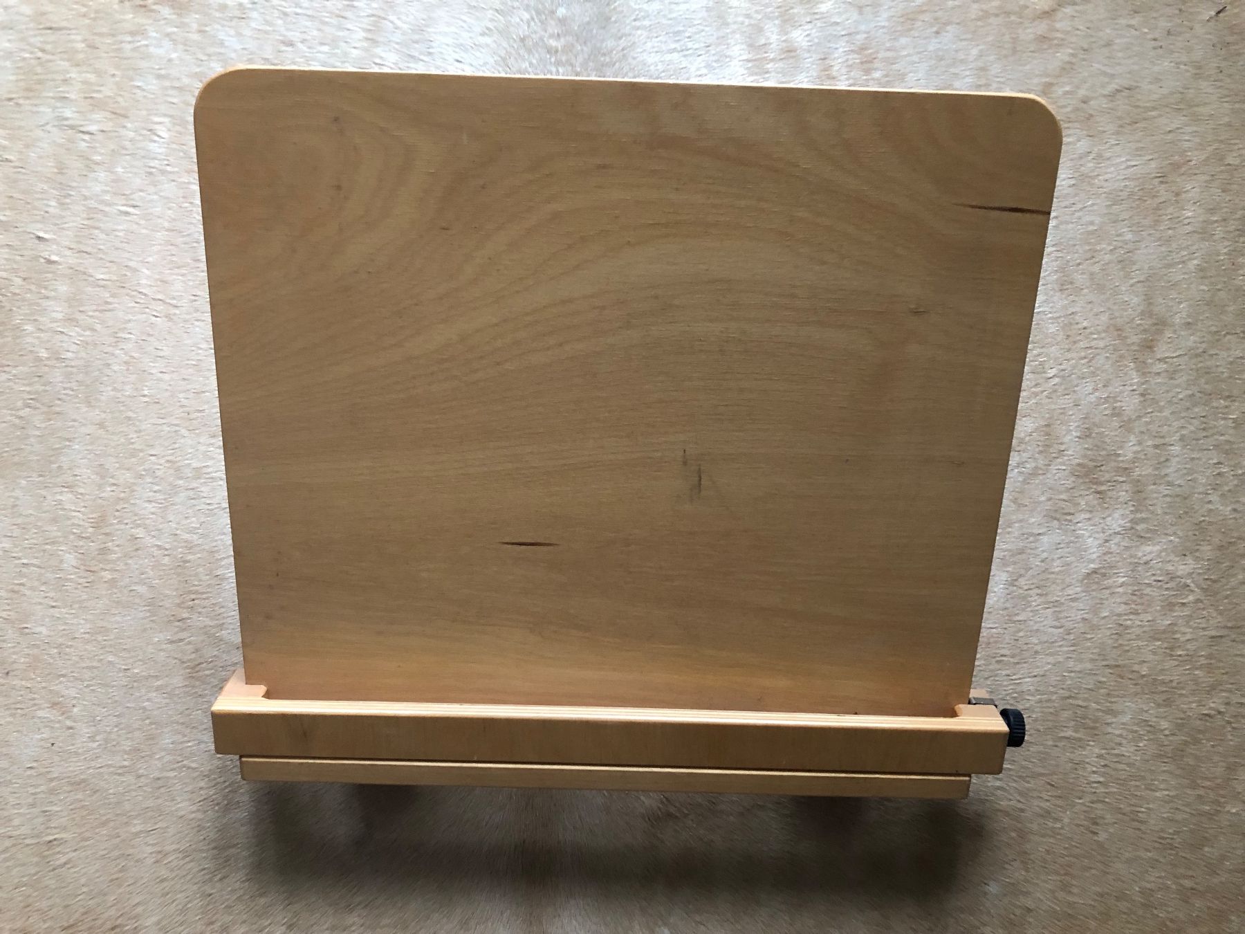 Sonstige Dekorationen & Accessoires: Buch- oder Zeichenständer aus Holz, neuwertig, Top Zustand – Gebraucht aus Zürich von ricarda_777