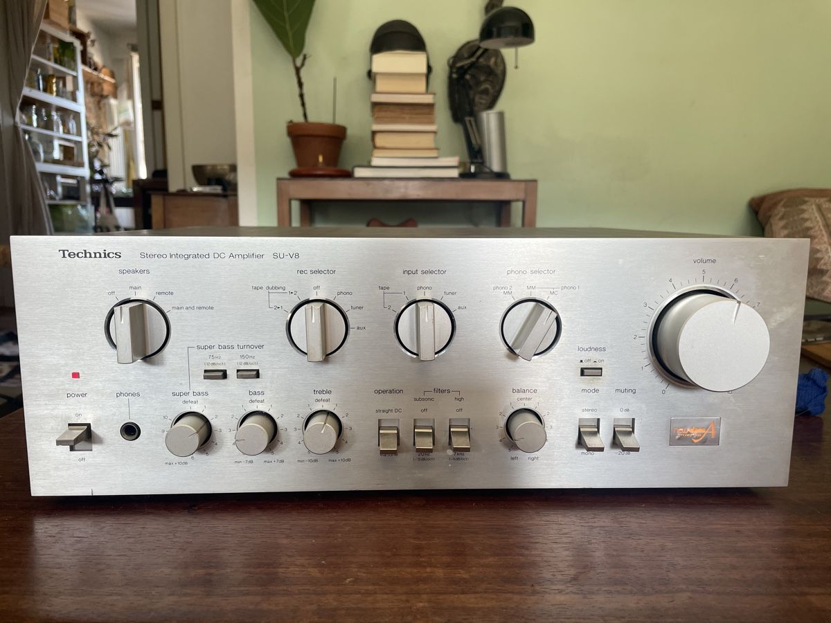 Technics Amplificatori: Technics SU-V8 Vollverstärker  – Usato da Luzern venduto da Sammlung_Keller