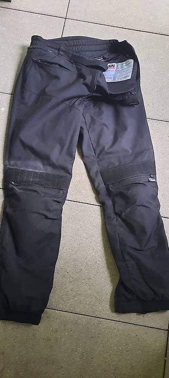 IXS Pantaloni: Töffhose Goretex Schöller/ IXS – Usato da Herisau venduto da frei72