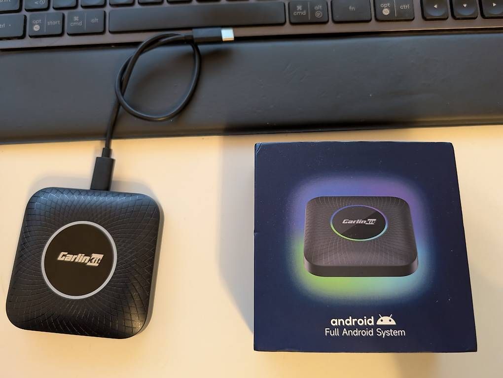 Laufwerke & Adapter: Carlinkit Tbox Ambient – Gebraucht aus Wallisellen von Ven3