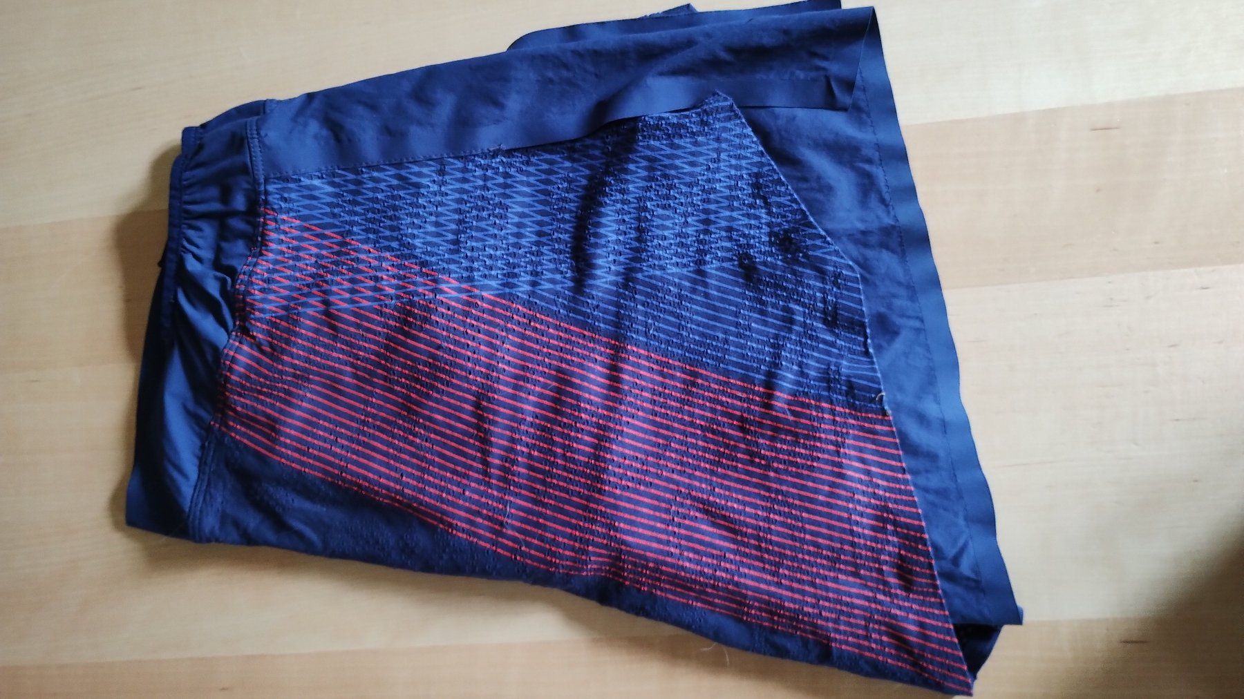 Compressport Pantaloni: Short compressport bleu – Usato da Vaulion venduto da JohannTel 1