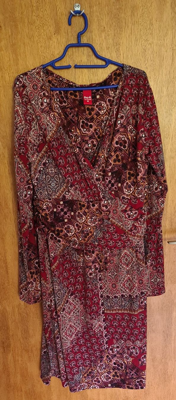 Robes: Wunderschönes Herbstkleid mit extralangen Armen – D'occasion à Eschert par PS..