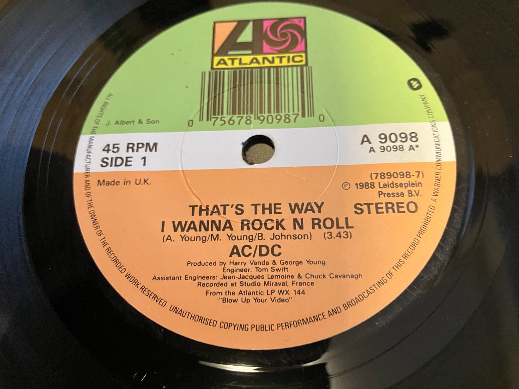Vinyles: AC/DC – D'occasion à Aarwangen par Jukebox3 5